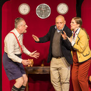 Le fotografie di scena dello spettacolo teatrale Un aereo chiamato... desiderio, rappresentato al Teatro Caboto Kolbe di Milano | Alessandro Tintori