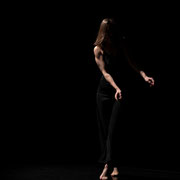 Fotografia di performance Giulia Temperini - studio meditazione fotografica di Alessandro Tintori