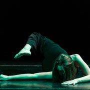 Fotografia di performance Giulia Temperini - studio meditazione fotografica di Alessandro Tintori