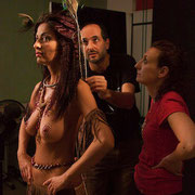 Backstage del set del porfolio fine art La strega di Alessandro Tintori con Yara