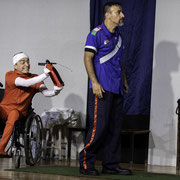 Fotografia di scena dello spettacolo teatrale Galeotto fu il lettino al Teatro Caboto Kolbe a Milano | Alessandro Tintori