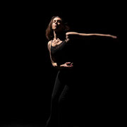 Fotografia di performance Giulia Temperini - studio meditazione fotografica di Alessandro Tintori