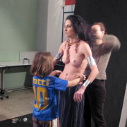 Backstage dal set del portfolio fine art di Alessandro Tintori "La strega" con Sara
