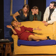 Fotografia di scena dello spettacolo teatrale "La cena dell'amore e dell'accordo" | Alessandro Tintori