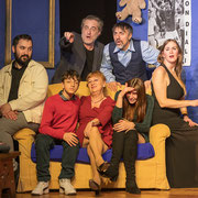 Fotografia di scena dello spettacolo teatrale "La cena dell'amore e dell'accordo" | Alessandro Tintori
