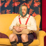 Le fotografie di scena dello spettacolo teatrale Un aereo chiamato... desiderio, rappresentato al Teatro Caboto Kolbe di Milano | Alessandro Tintori
