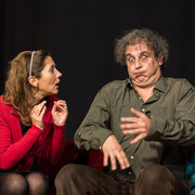 Fotografia di scena spettacolo teatrale Tre cretini... sono meglio di uno al Teatro Caboto Kolbe | Alessandro Tintori