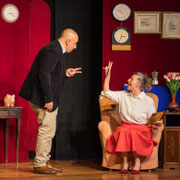 Le fotografie di scena dello spettacolo teatrale Un aereo chiamato... desiderio, rappresentato al Teatro Caboto Kolbe di Milano | Alessandro Tintori