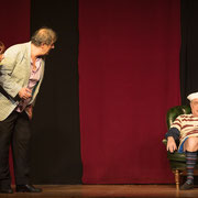 Fotografia di scena dello spettacolo teatrale Comedy Party al Teatro Caboto Kolbe | Alessandro Tintori