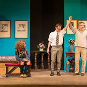 Fotografia di scena dello spettacolo teatrale Ti prego salvami al Teatro Caboto Kolbe a Milano | Alessandro Tintori