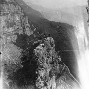 1922-1927. A group of walkers of SAT (Società Alpinisti Trentini) from Rovereto (TN) on Pasubio mountain.