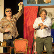 Fotografia di scena dello spettacolo Tre cretini... sono meglio di uno al Teatro Caboto a Milano | Alessandro Tintori