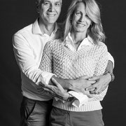 Ritratto fotografico solidale in bianco e nero progetto In Posa per l'Acqua