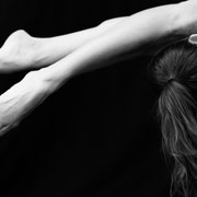 Shamiri®: fotografia in bianco e nero di Annalisa Loiodice mentre si allena in palestra | Alessandro Tintori