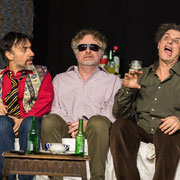 Fotografia di scena spettacolo teatrale Tre cretini... sono meglio di uno al Teatro Caboto Kolbe | Alessandro Tintori