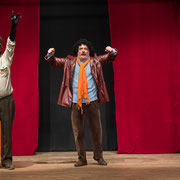 Fotografia di scena dello spettacolo teatrale Comedy party al Teatro Caboto Kolbe di Milano | Alessandro Tintori