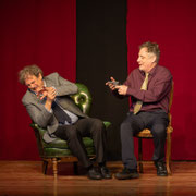 Fotografia di scena dello spettacolo teatrale Comedy Party al Teatro Caboto Kolbe | Alessandro Tintori