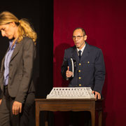 Fotografia di scena dello spettacolo teatrale "Il caso Lancaster" | Alessandro Tintori