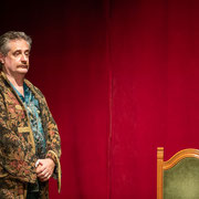 Fotografia di scena dello spettacolo teatrale Comedy party al Teatro Caboto Kolbe di Milano | Alessandro Tintori