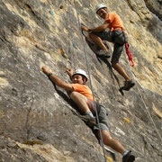 Escalada en el Centro de Aventura de Sobrón