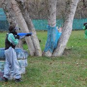 Paintball niños en el Centro de Aventura de Sobrón - Álava - Euskadi - País vasco