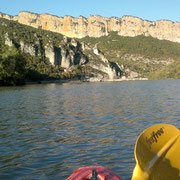 Kayak en el embalse de Sobrón