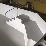 Escalier d'angle droit avec plage immergée piscine PVC armé blanc Aix en Provence