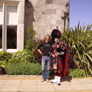 Edinburgh - Schottisch - Schottland - Kilt - Highland Games - Single Malt Whisky Tasting - RIB-Speed-Boat  - incentive reisen incentive agentur - Meeting-Incentive-Conference-Events - Mitarbeitermotivation - Teambuilding - Highlands - loch ness