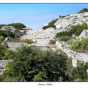 Façade sud des vestiges des meuneries 