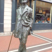 Estatua de James Joyce, en O'Connell street. Dublin, Irlanda. Agosto 2015
