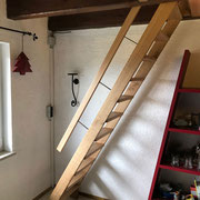 Leitertreppe mit Handlauf - aus Eiche
