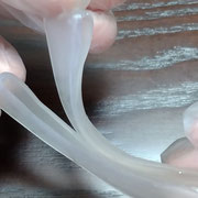 軟らかい樹脂素材