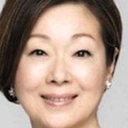 由紀さおり(中年)