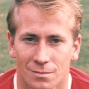 Bobby Charlton（young）