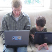 Auch Georgi muss natuerlich seine eMails checken ;-)