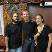Posing mit Tane und seiner Verlobten (zwei durch und durch Maori)