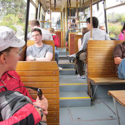 Auf der Fahrt mit der Wellington Cable Car nach oben