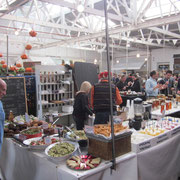 Der Neighbour Goods Market bei der Old Biscuit Mill in Kapstadt-Observatory II