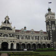 Der Bahnhof von Dunedin (rechter Fluegel)