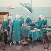 Operations-Darstellung der Herzspenderin im Groote Schuur Hospital in Kapstadt-Observatory