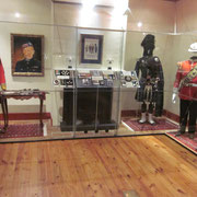 Uniform-Ausstellung im Burg-Museum des Castles of good Hope in Kapstadt