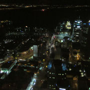Blick ueber Auckland vom Sky Tower