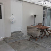 Der Verandabereich vor der Kitchenette