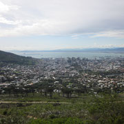 Blick ueber Kapstadt mit der Bucht