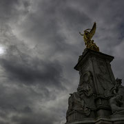 Victoria Monument, Buckingham Palace [London / England]