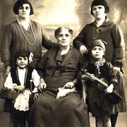 Groupe avec violon populaire, vers 1930
