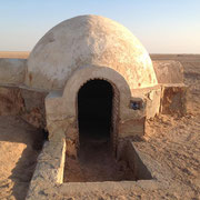 Granja de los Lars, exterior / Chott el Jerid
