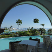 Blick vom Restaurant zum Meer