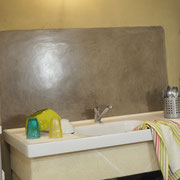 Crédence en stuc à la chaux