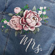 rozen op spijkerjasje voor romantische bruid, aim your wedding